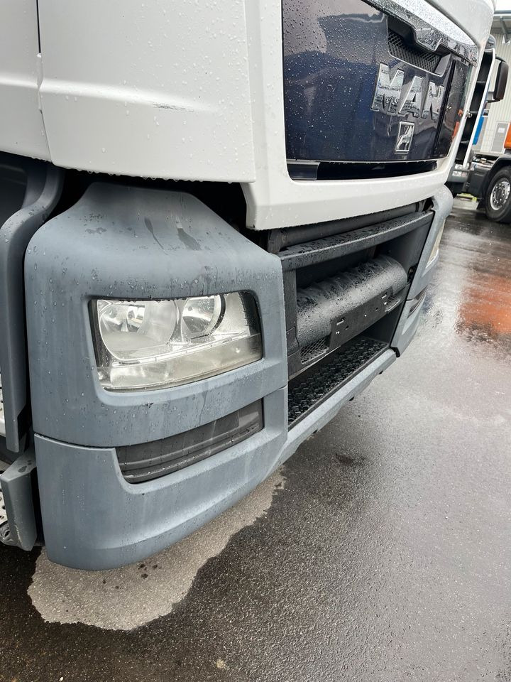 MAN TGS Front Stoßstange Stoßfänger - Броня за Камион: снимка 2 MAN TGS Front Stoßstange Stoßfänger - Броня за Камион: снимка 2