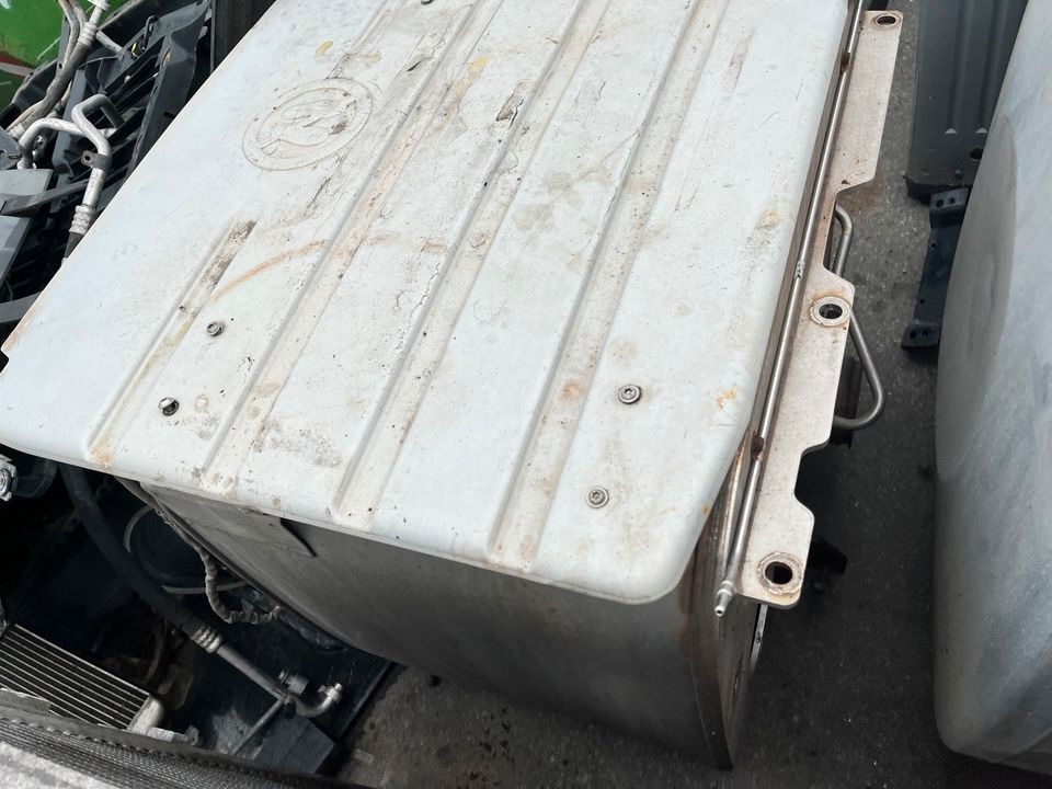 MAN KAT Katalysator Auspuff Abgasbox Gearbox Euro 6 - Резервни части: снимка 2 MAN KAT Katalysator Auspuff Abgasbox Gearbox Euro 6 - Резервни части: снимка 2