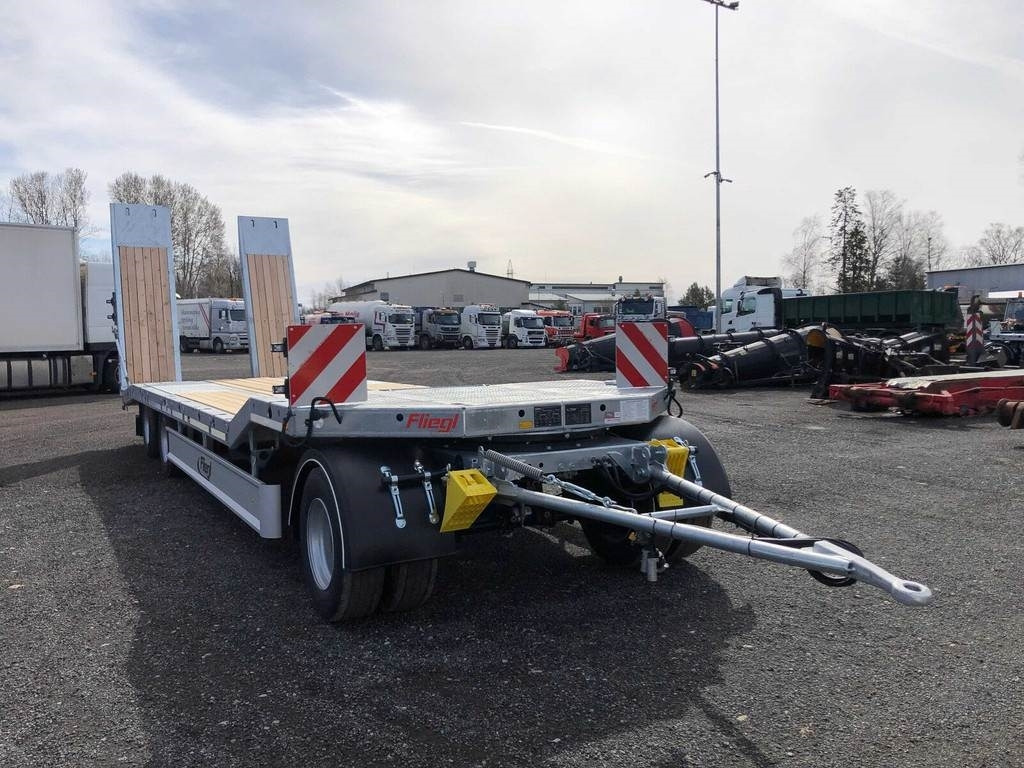 Fliegl DTS-S 300 - Нискорамна площадка ремарке: снимка 4 Fliegl DTS-S 300 - Нискорамна площадка ремарке: снимка 4