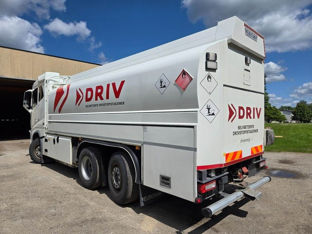 Volvo FH540 6x2 ADR - Камион цистерна: снимка 2 Volvo FH540 6x2 ADR - Камион цистерна: снимка 2