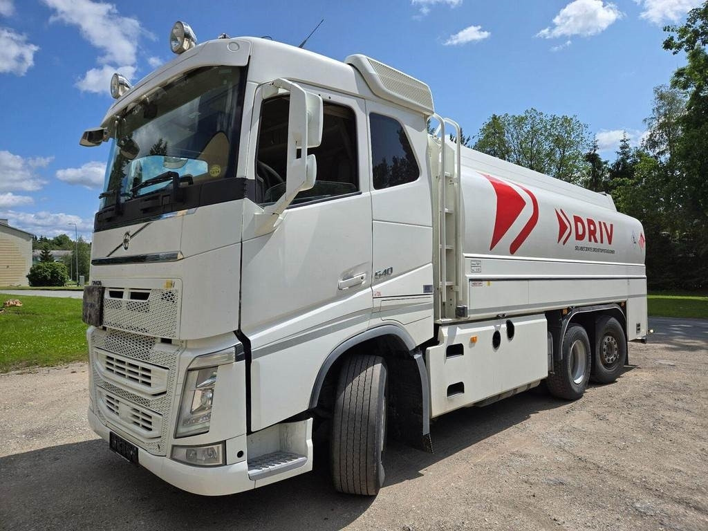 Volvo FH540 6x2 ADR - Камион цистерна: снимка 1 Volvo FH540 6x2 ADR - Камион цистерна: снимка 1
