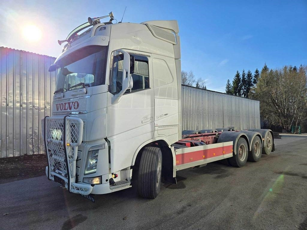 Volvo FH540 8X4 CHASSY - Шаси кабина: снимка 1 Volvo FH540 8X4 CHASSY - Шаси кабина: снимка 1