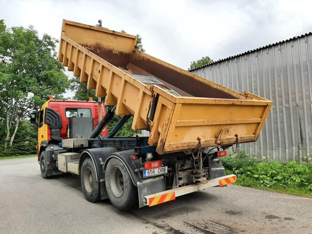Volvo FM12 460 6X2 JOAB 338kW - Мултилифт с кука камион: снимка 2 Volvo FM12 460 6X2 JOAB 338kW - Мултилифт с кука камион: снимка 2