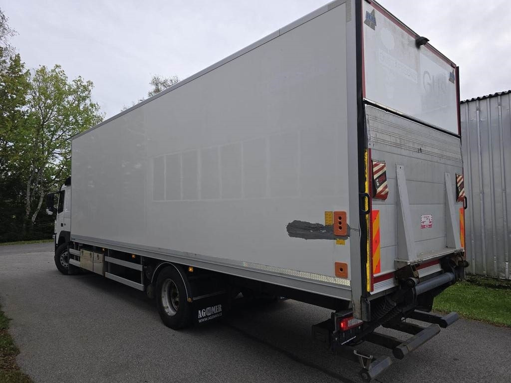 Volvo FM330 4X2 - Камион фургон: снимка 2 Volvo FM330 4X2 - Камион фургон: снимка 2