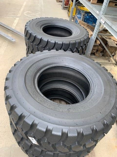Goodyear RT3B 17.5 R25 - Гума за Строителна техника: снимка 1 Goodyear RT3B 17.5 R25 - Гума за Строителна техника: снимка 1