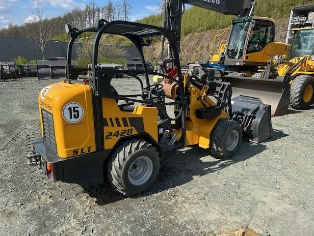 Schäffer 2428 SLT - Колесен товарач: снимка 4 Schäffer 2428 SLT - Колесен товарач: снимка 4