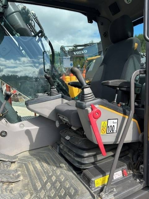 Верижен багер Volvo EC 140 EL: снимка 8