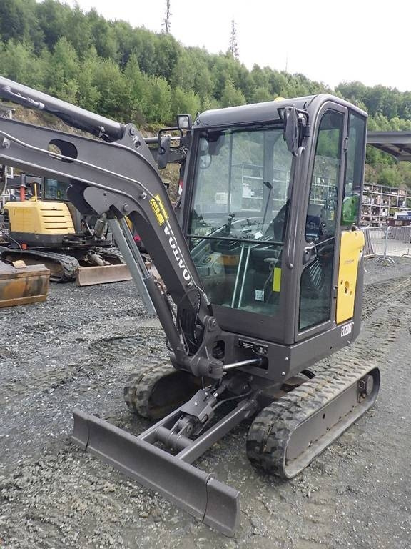 Volvo EC 20 D - Мини багер: снимка 2 Volvo EC 20 D - Мини багер: снимка 2