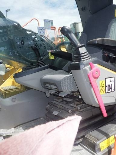 Верижен багер Volvo EC 300 E: снимка 8