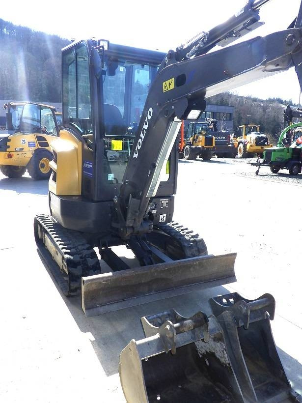 Volvo ECR 25 D - Мини багер: снимка 3 Volvo ECR 25 D - Мини багер: снимка 3