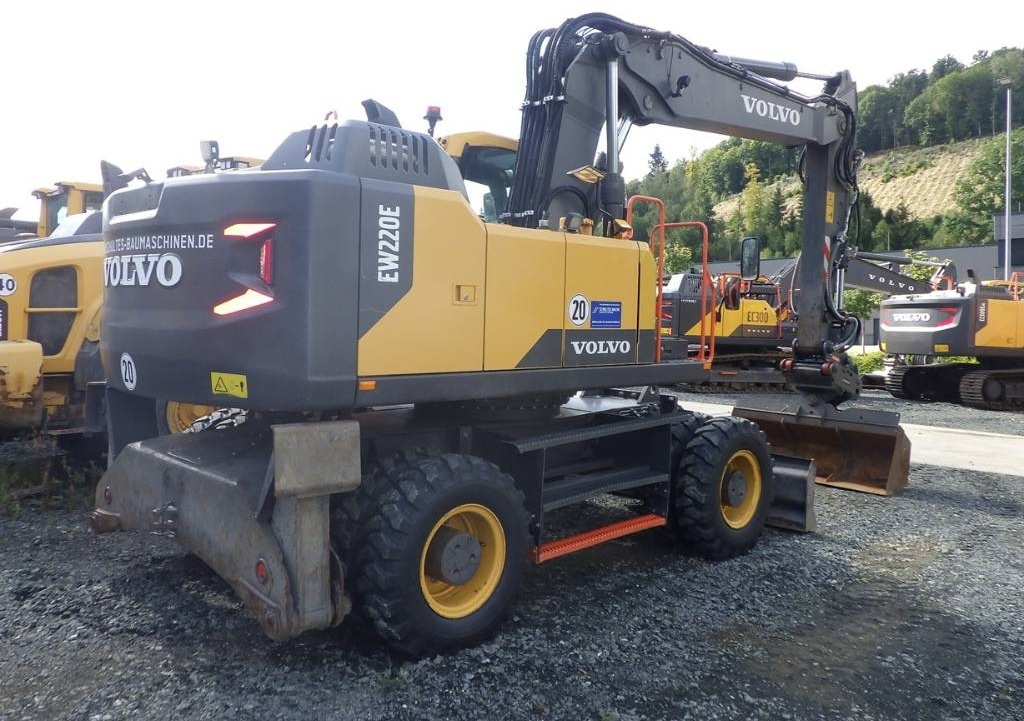 Volvo EW 220 E - Колесен багер: снимка 5 Volvo EW 220 E - Колесен багер: снимка 5