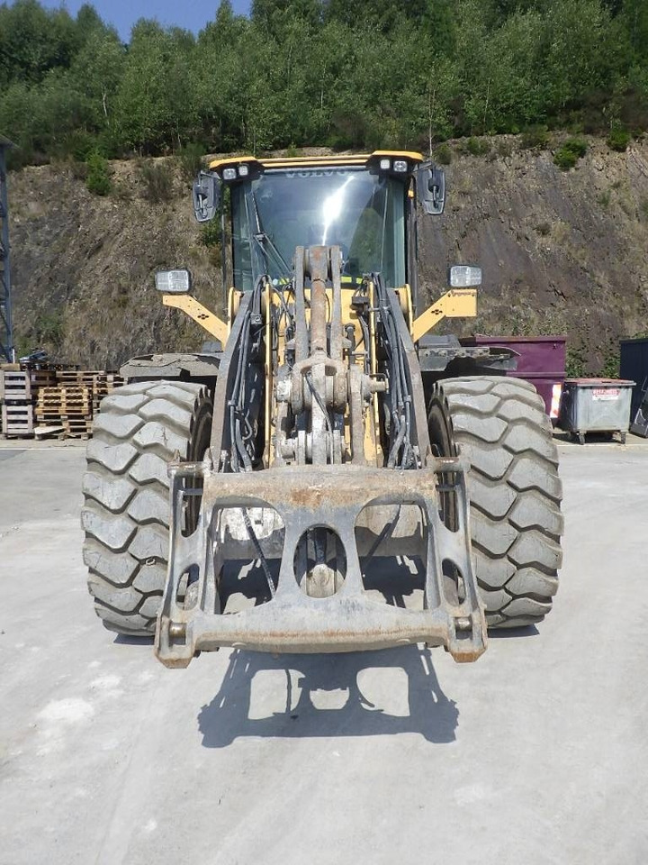 Volvo L 110 H LB - Колесен товарач: снимка 2 Volvo L 110 H LB - Колесен товарач: снимка 2