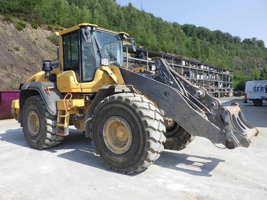 Volvo L 110 H LB - Колесен товарач: снимка 3 Volvo L 110 H LB - Колесен товарач: снимка 3
