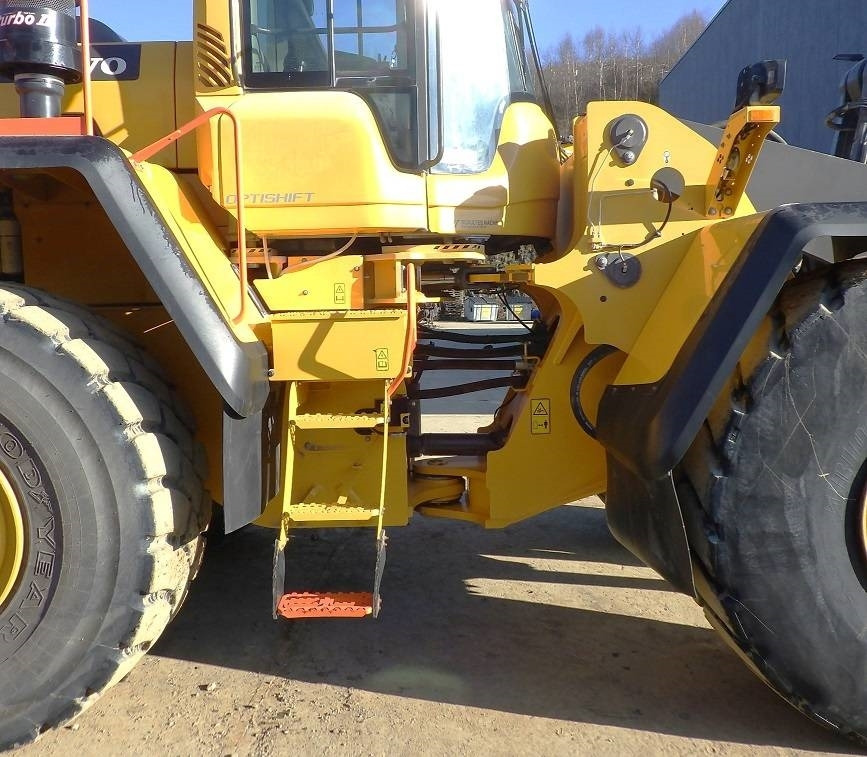 Volvo L 220 H - Колесен товарач: снимка 4 Volvo L 220 H - Колесен товарач: снимка 4