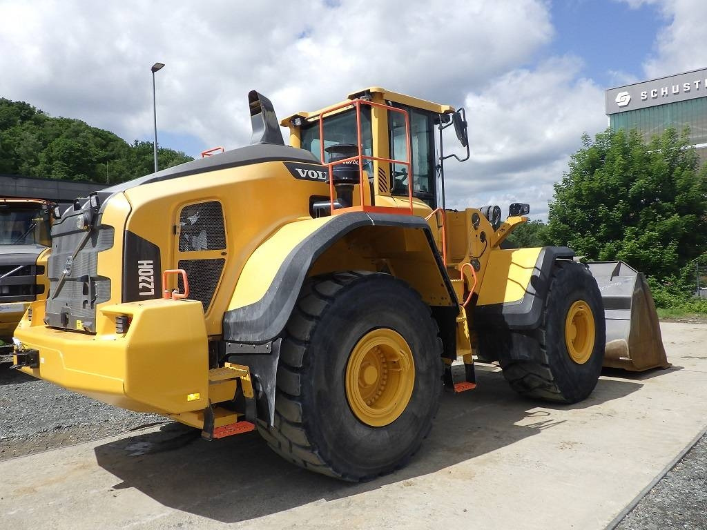 Volvo L 220 H - Колесен товарач: снимка 4 Volvo L 220 H - Колесен товарач: снимка 4