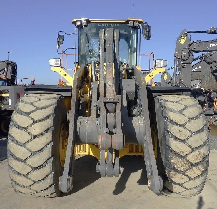 Volvo L 220 H - Колесен товарач: снимка 2 Volvo L 220 H - Колесен товарач: снимка 2