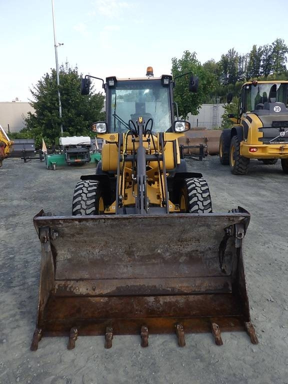 Volvo L 25 F - Колесен товарач: снимка 2 Volvo L 25 F - Колесен товарач: снимка 2