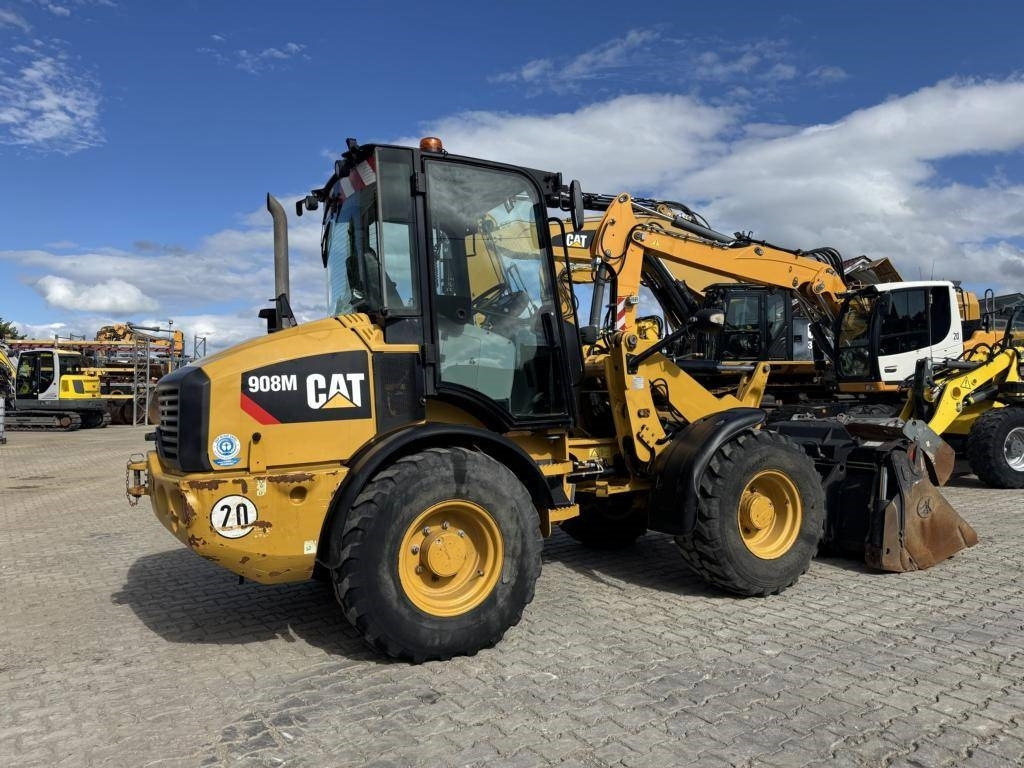 CAT 908M - Колесен товарач: снимка 4 CAT 908M - Колесен товарач: снимка 4