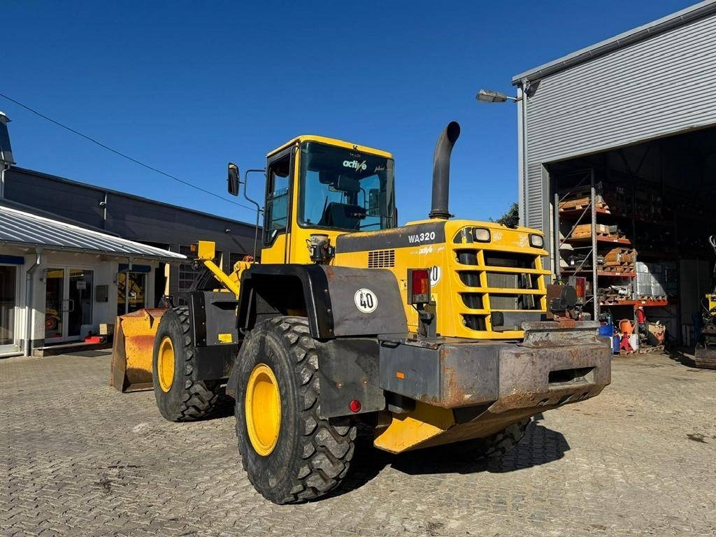 Komatsu WA 320-3H - Колесен товарач: снимка 3 Komatsu WA 320-3H - Колесен товарач: снимка 3