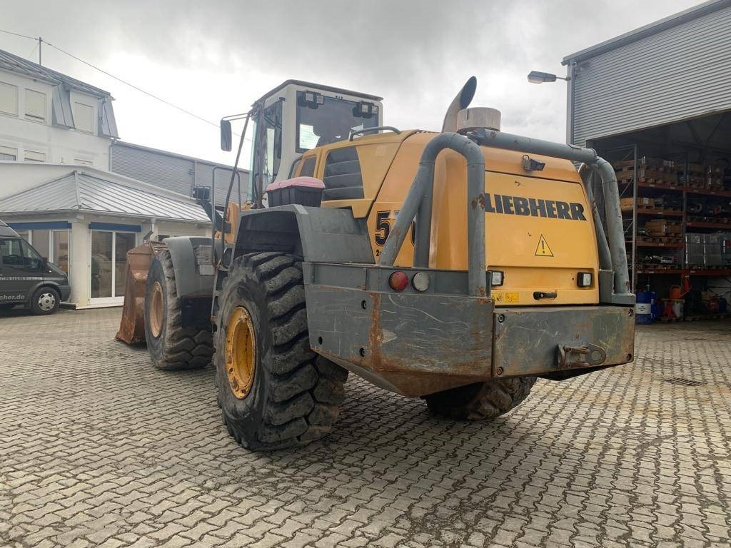 Liebherr L 576 - Колесен товарач: снимка 3 Liebherr L 576 - Колесен товарач: снимка 3