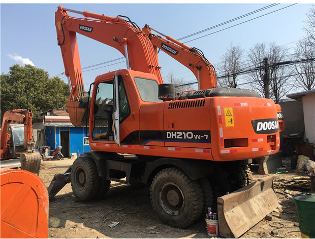 2018 Doosan DH210 - Колесен багер: снимка 1 2018 Doosan DH210 - Колесен багер: снимка 1