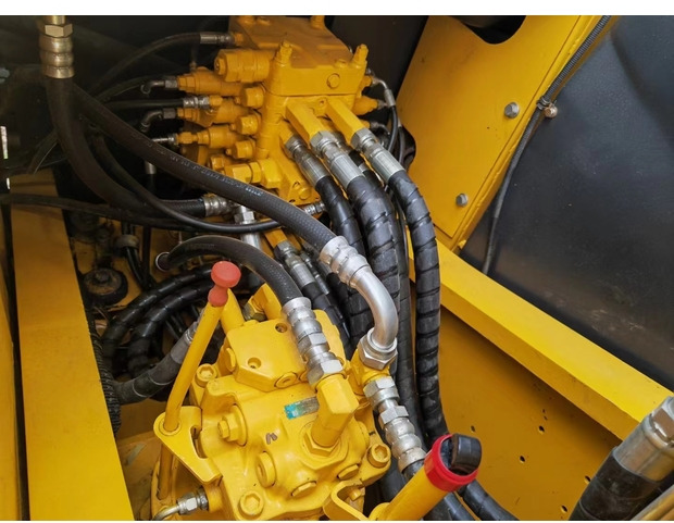 Верижен багер 2021 Komatsu PC160-8: снимка 6