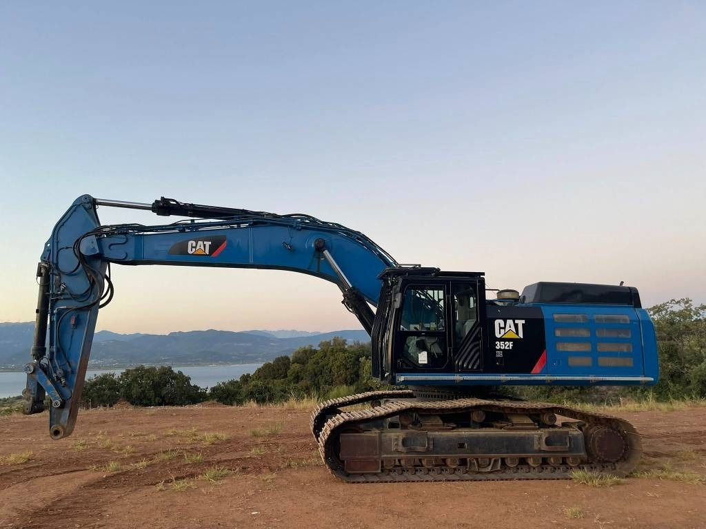CAT 352 F XE - Верижен багер: снимка 5 CAT 352 F XE - Верижен багер: снимка 5