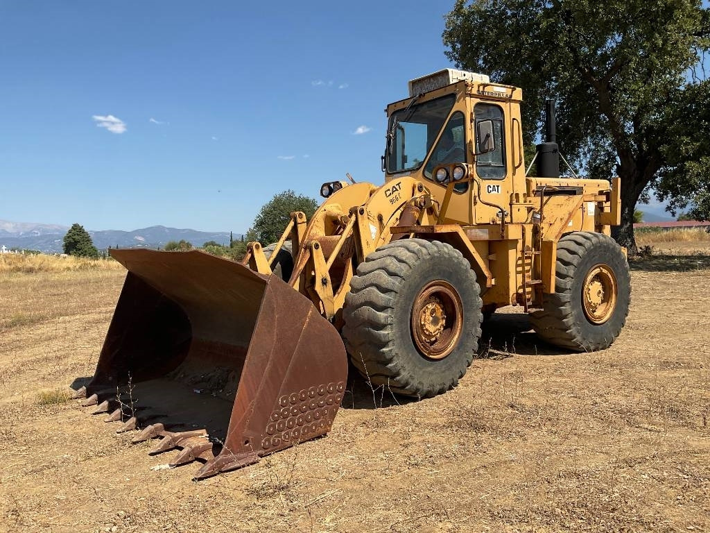 CAT 966C - Колесен товарач: снимка 1 CAT 966C - Колесен товарач: снимка 1