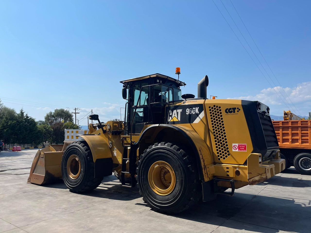 Лизинг на CAT 966K  CAT 966K: снимка 9