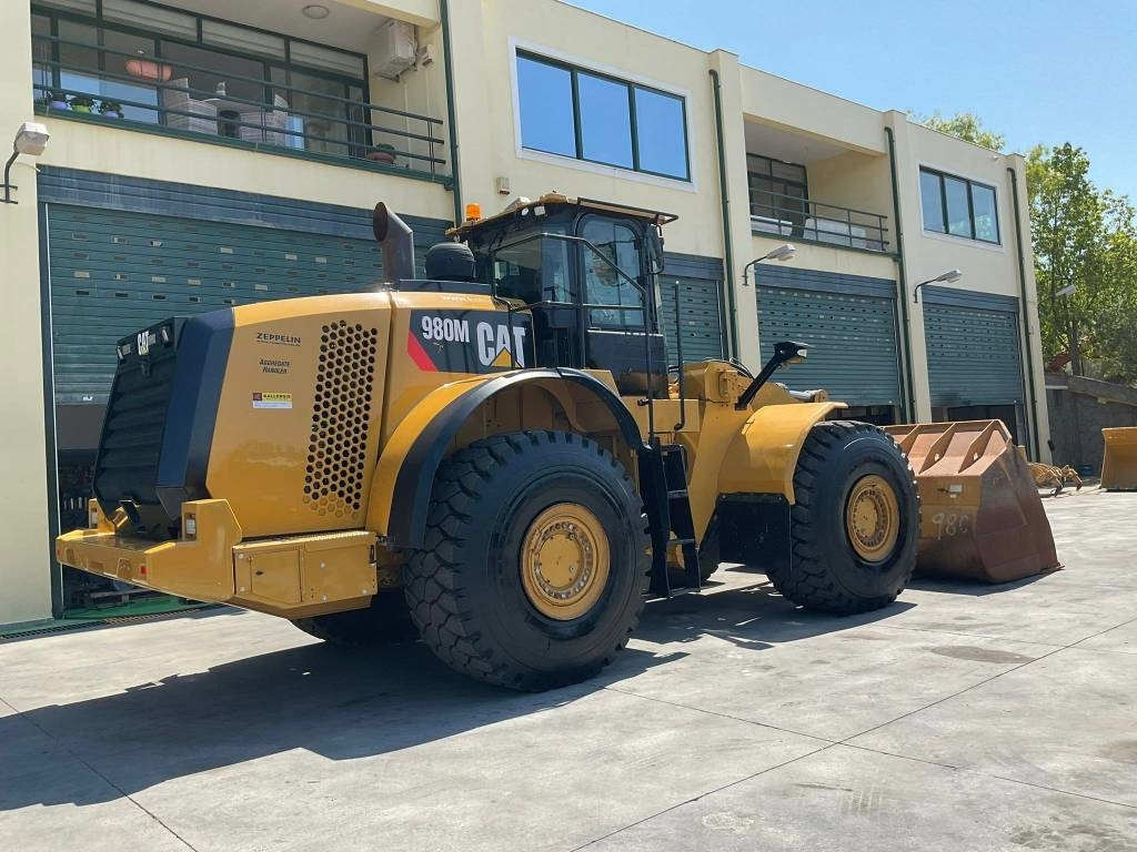 CAT 980M - Колесен товарач: снимка 4 CAT 980M - Колесен товарач: снимка 4