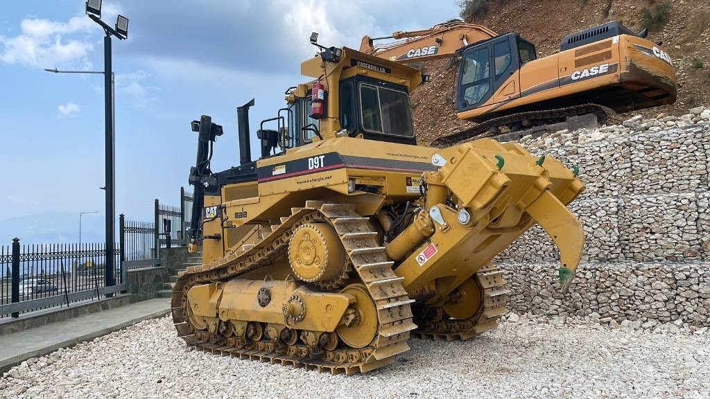 CAT D 9 N - Булдозер: снимка 1 CAT D 9 N - Булдозер: снимка 1