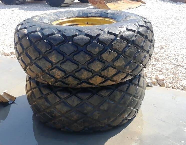 Goodyear 23.1-26 R3 MAZI ME ZANTES - Гума за Строителна техника: снимка 1 Goodyear 23.1-26 R3 MAZI ME ZANTES - Гума за Строителна техника: снимка 1