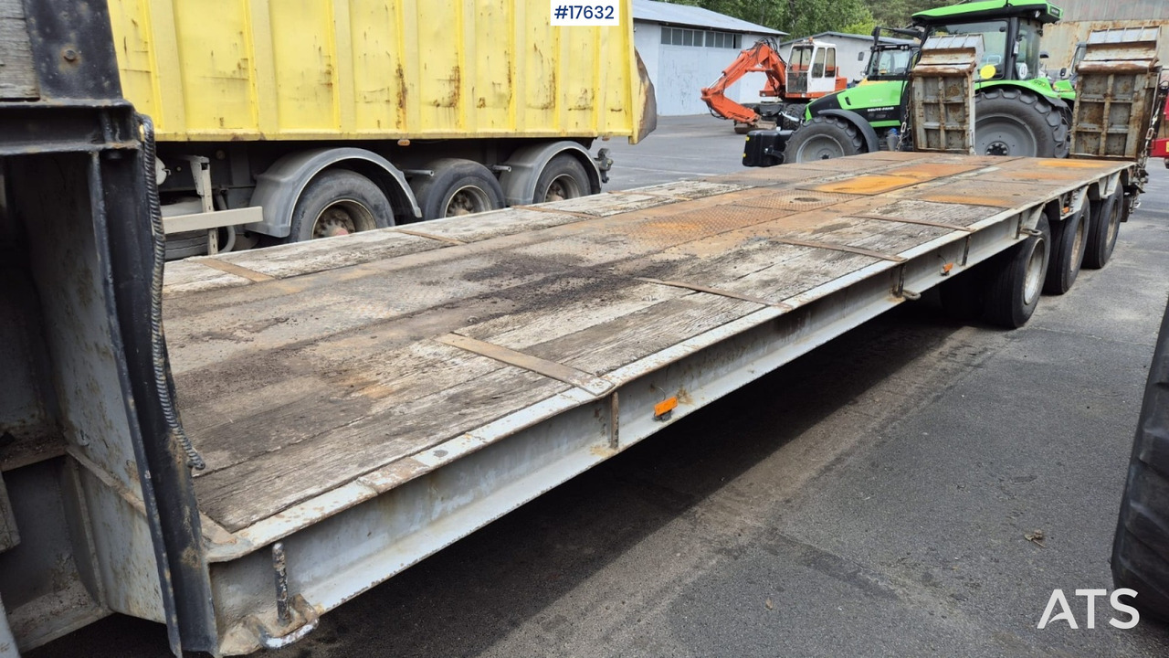 1990 ZREMB NS 300 - Нискорамна площадка полуремарке: снимка 3 1990 ZREMB NS 300 - Нискорамна площадка полуремарке: снимка 3