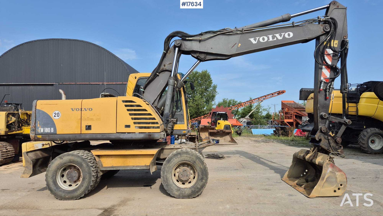 2004 Volvo EW 180 B - Колесен багер: снимка 4 2004 Volvo EW 180 B - Колесен багер: снимка 4