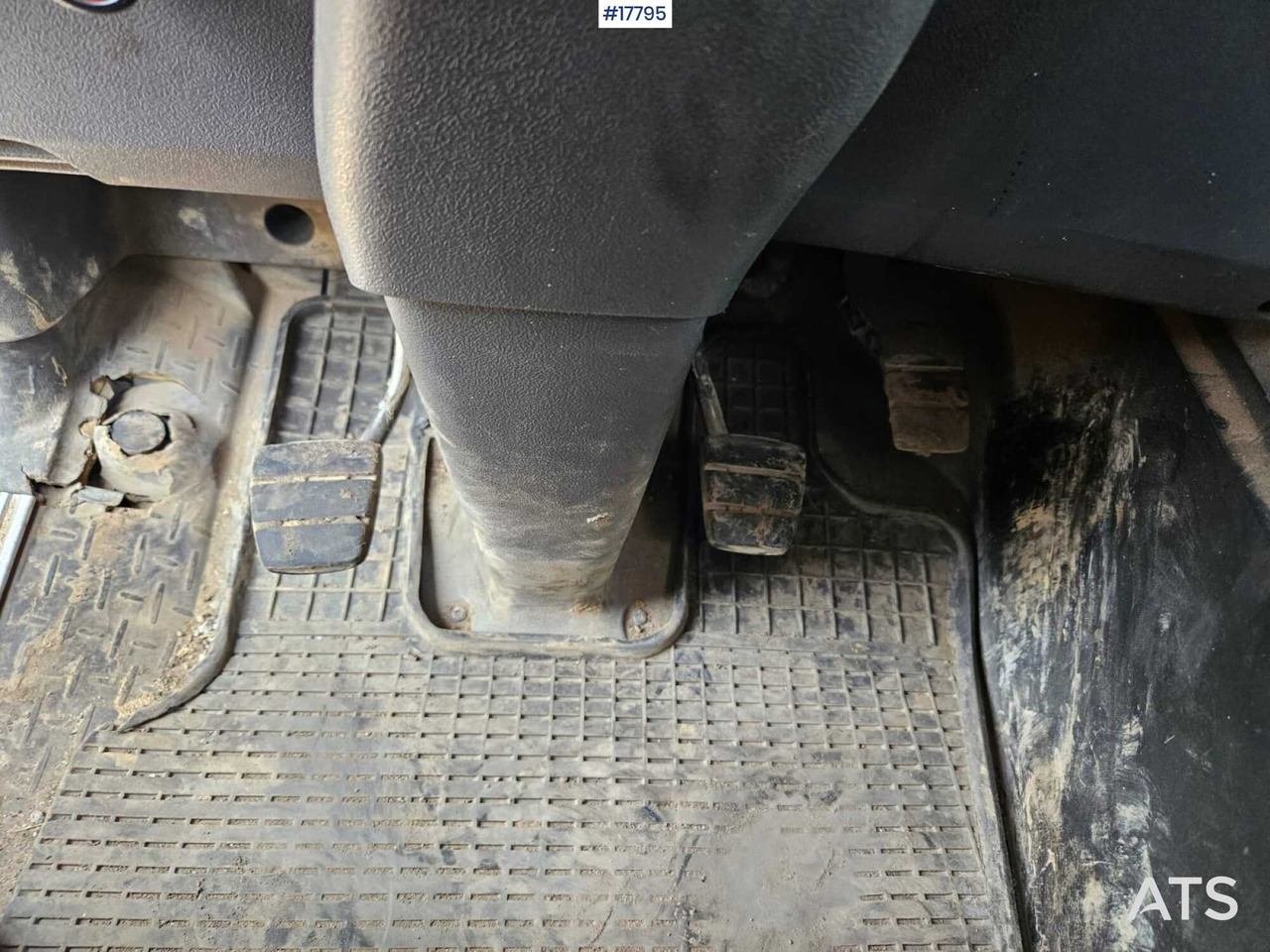 Бордови камион, Камион с кран 2007 Scania P 340: снимка 20 Бордови камион, Камион с кран 2007 Scania P 340: снимка 20