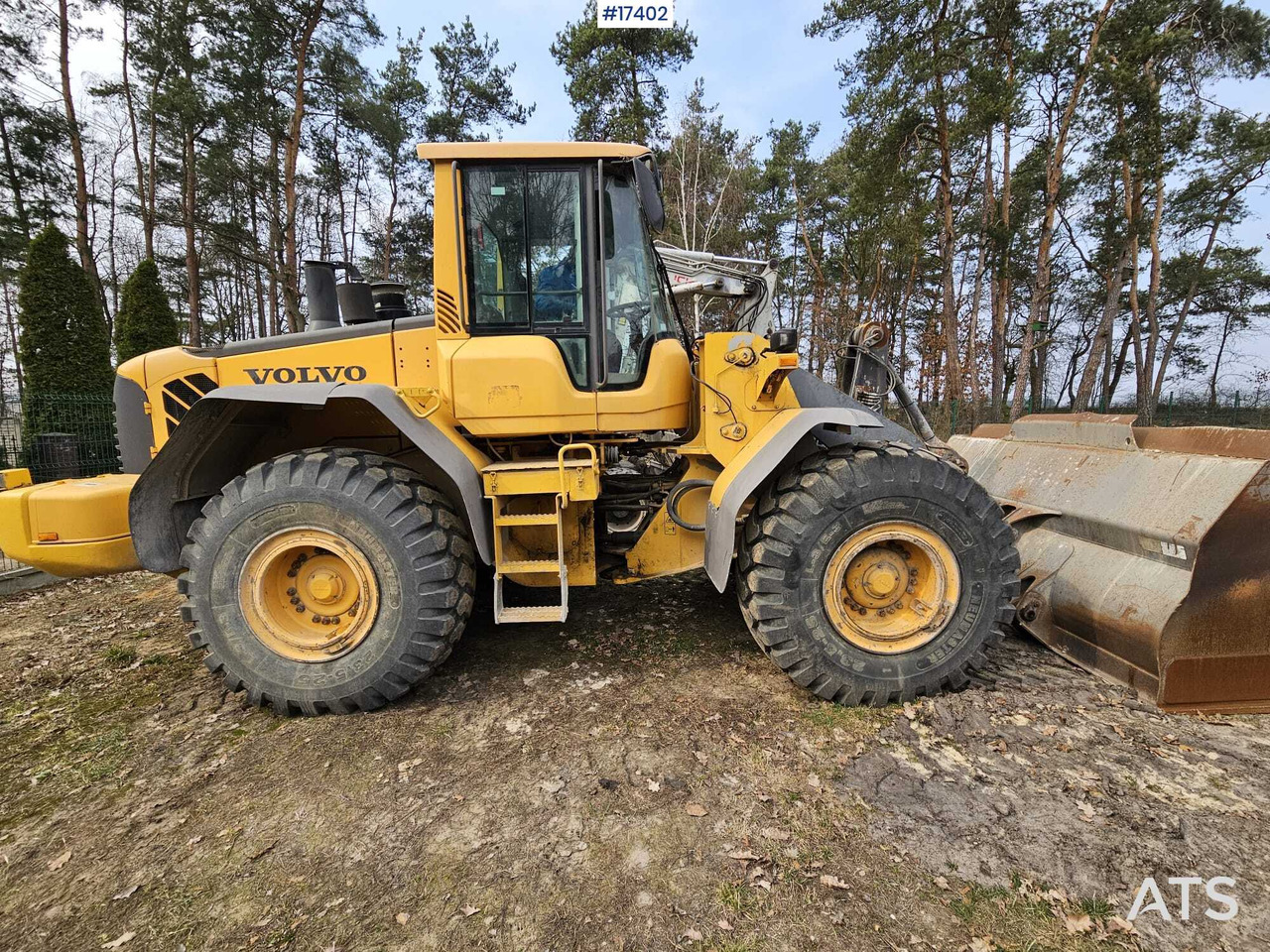 2011 Volvo L120F - Колесен товарач: снимка 4 2011 Volvo L120F - Колесен товарач: снимка 4