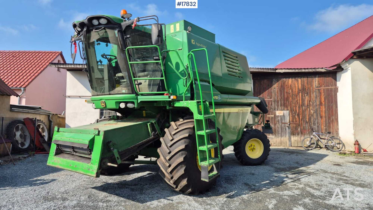 Combine harvester JOHN DEERE 1470 (2010) - Зърнокомбайн: снимка 1 Combine harvester JOHN DEERE 1470 (2010) - Зърнокомбайн: снимка 1