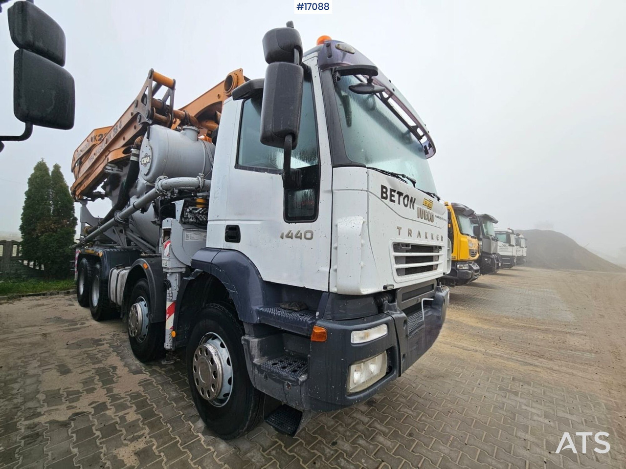 Concrete pump CIFA Magnum MK 28,4 IVECO 8x4 (2006) - Бетон помпа: снимка 3 Concrete pump CIFA Magnum MK 28,4 IVECO 8x4 (2006) - Бетон помпа: снимка 3