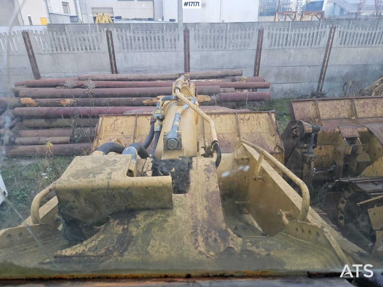 Лизинг на  Crawler loader CAT 963C (2001) Crawler loader CAT 963C (2001): снимка 18