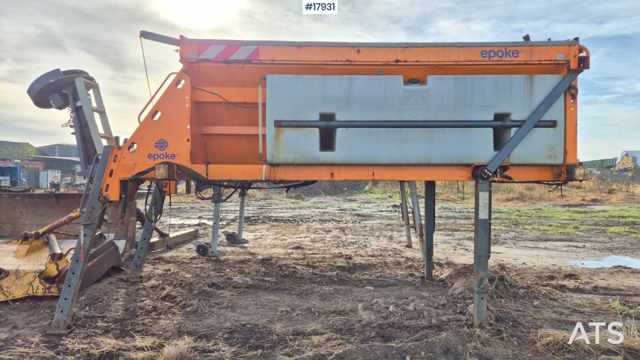 EPOKE SH3401 5m3 sand/salt spreader (2007) - Машина за разпръскване на сол/ Пясък: снимка 4 EPOKE SH3401 5m3 sand/salt spreader (2007) - Машина за разпръскване на сол/ Пясък: снимка 4