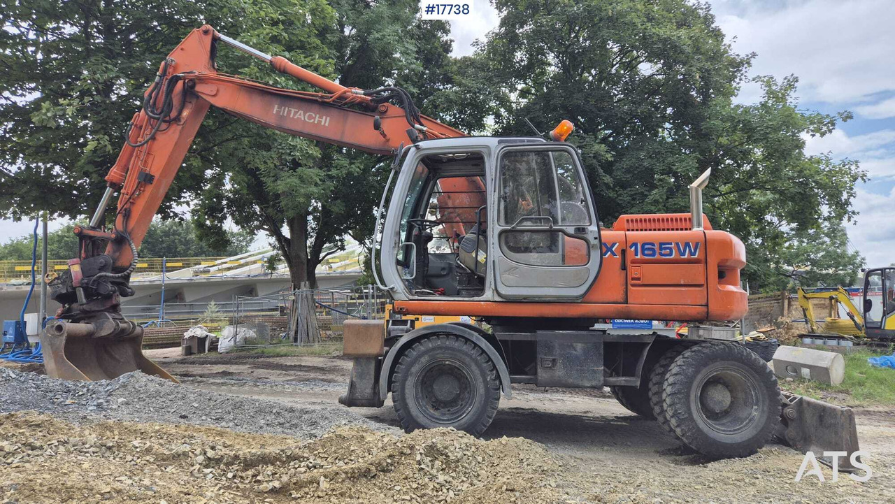 HITACHI EW 165W (2000) ROTOTILT Wheel Excavator - Колесен багер: снимка 4 HITACHI EW 165W (2000) ROTOTILT Wheel Excavator - Колесен багер: снимка 4