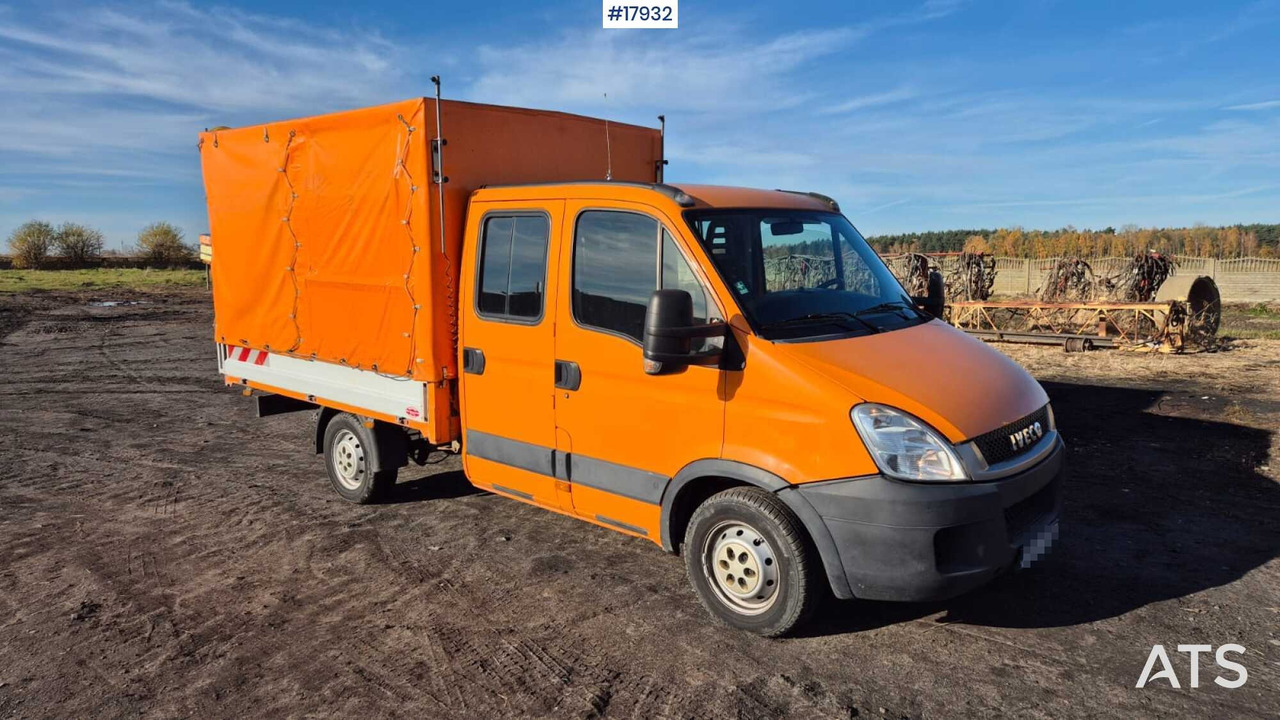 IVECO 35S14D double cab with box body (2011) - Брезентов бус, Бус с двойна кабина: снимка 1 IVECO 35S14D double cab with box body (2011) - Брезентов бус, Бус с двойна кабина: снимка 1