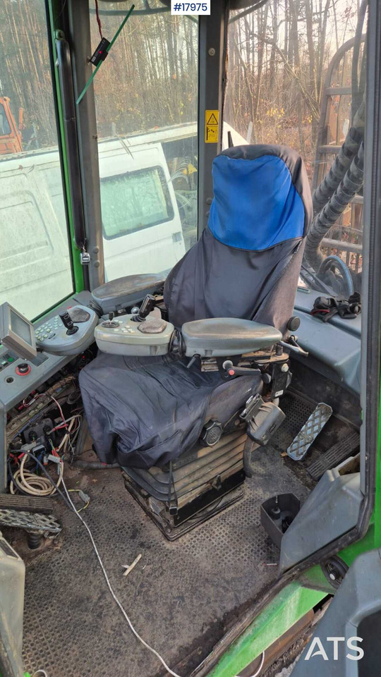 Форвардер John Deere 810D forwarder (2007): снимка 12