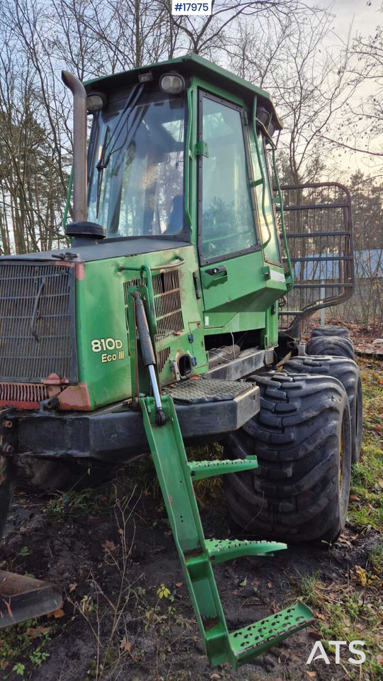 John Deere 810D forwarder (2007) - Форвардер: снимка 3 John Deere 810D forwarder (2007) - Форвардер: снимка 3