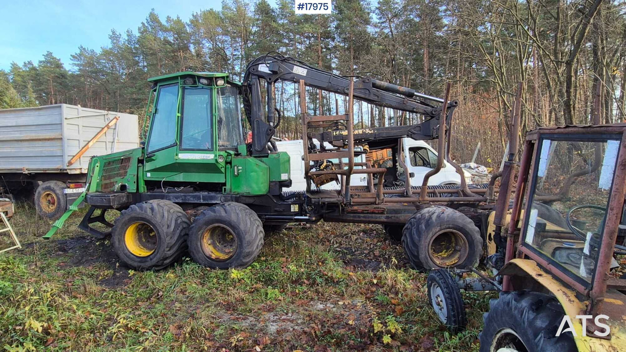 John Deere 810D forwarder (2007) - Форвардер: снимка 4 John Deere 810D forwarder (2007) - Форвардер: снимка 4