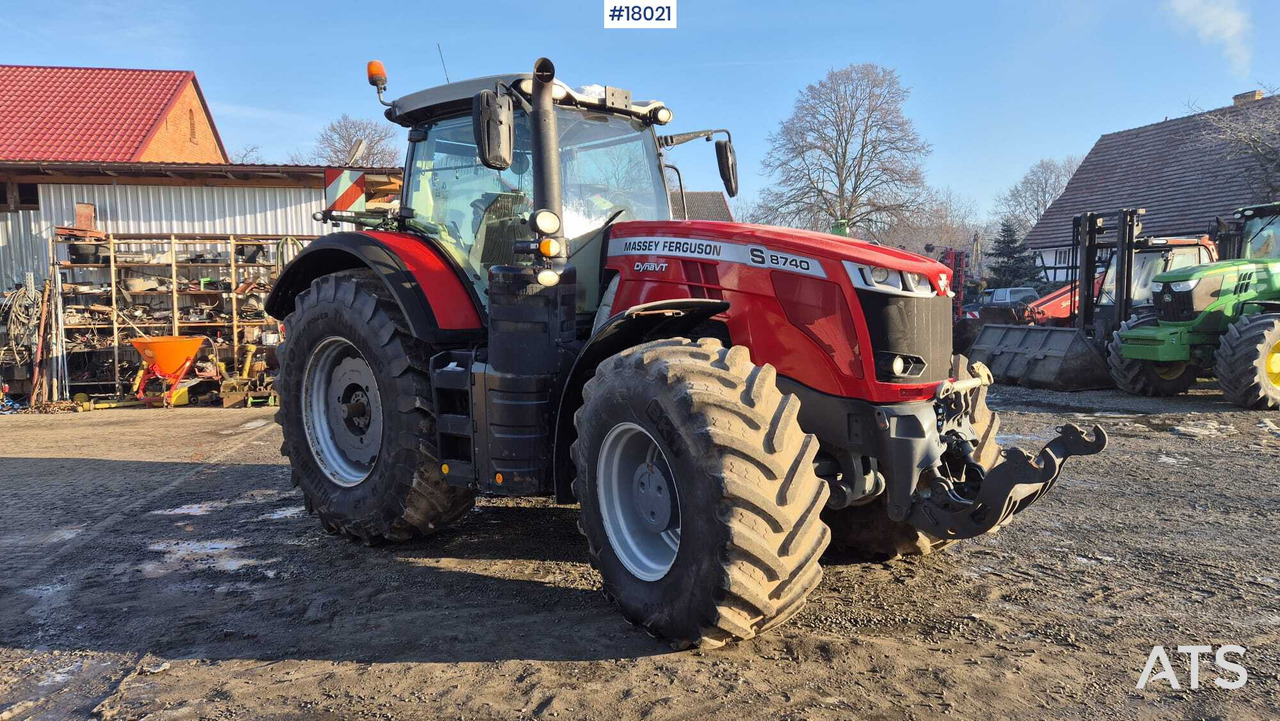 Massey Ferguson 8740S agricultural tractor (2019) - Трактор: снимка 3 Massey Ferguson 8740S agricultural tractor (2019) - Трактор: снимка 3