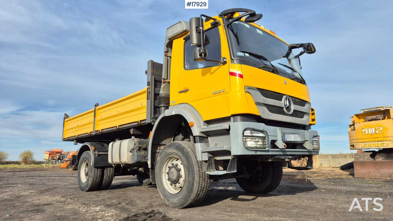 Mercedes-Benz 1824 4x4 dump truck (2005) - Самосвал камион: снимка 2 Mercedes-Benz 1824 4x4 dump truck (2005) - Самосвал камион: снимка 2