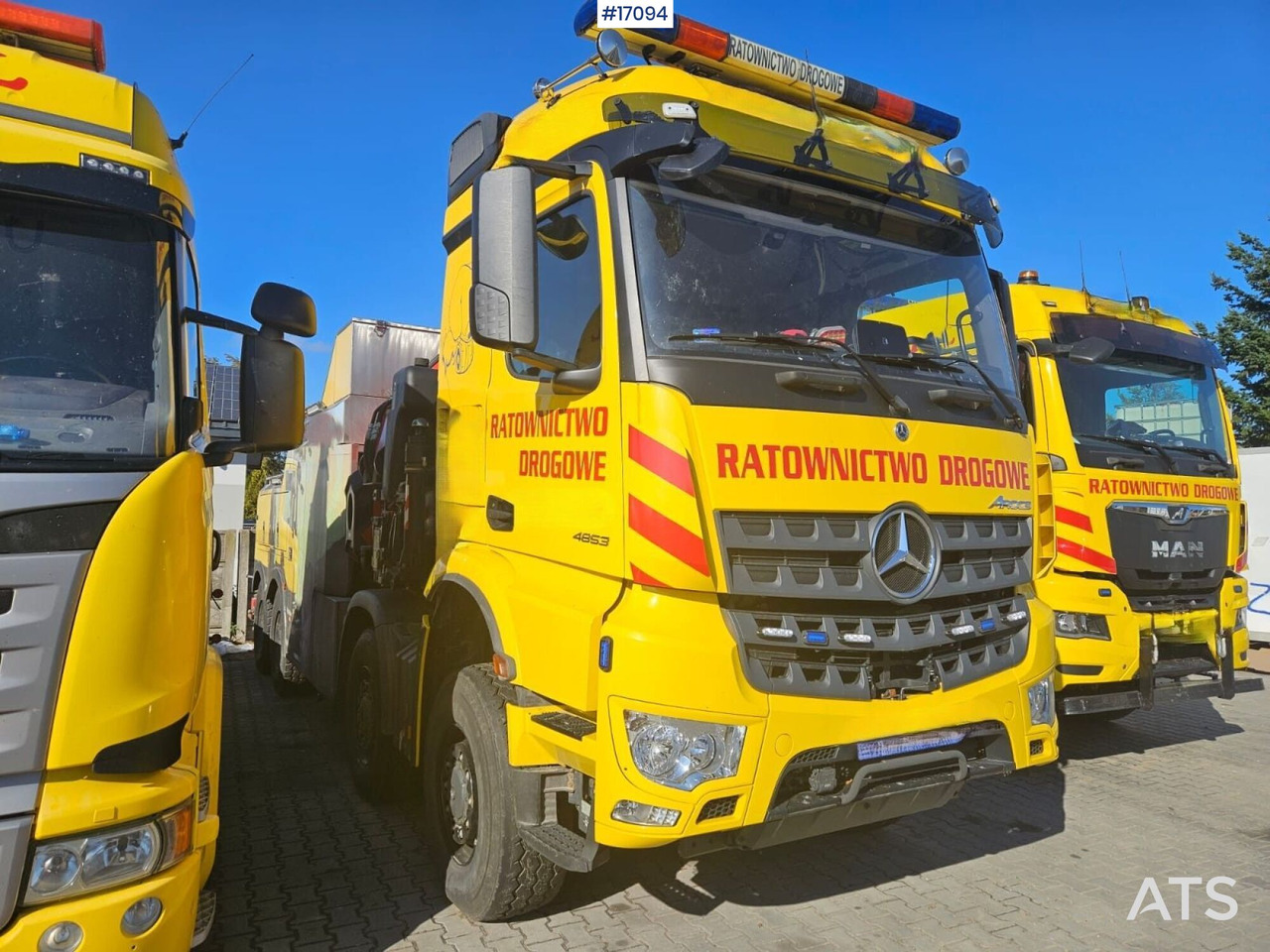 Specjalistyczny pojazd ratunkowy Mercedes Benz Arocs 4853 8x8 (2021) - Камион пътна помощ: снимка 4 Specjalistyczny pojazd ratunkowy Mercedes Benz Arocs 4853 8x8 (2021) - Камион пътна помощ: снимка 4