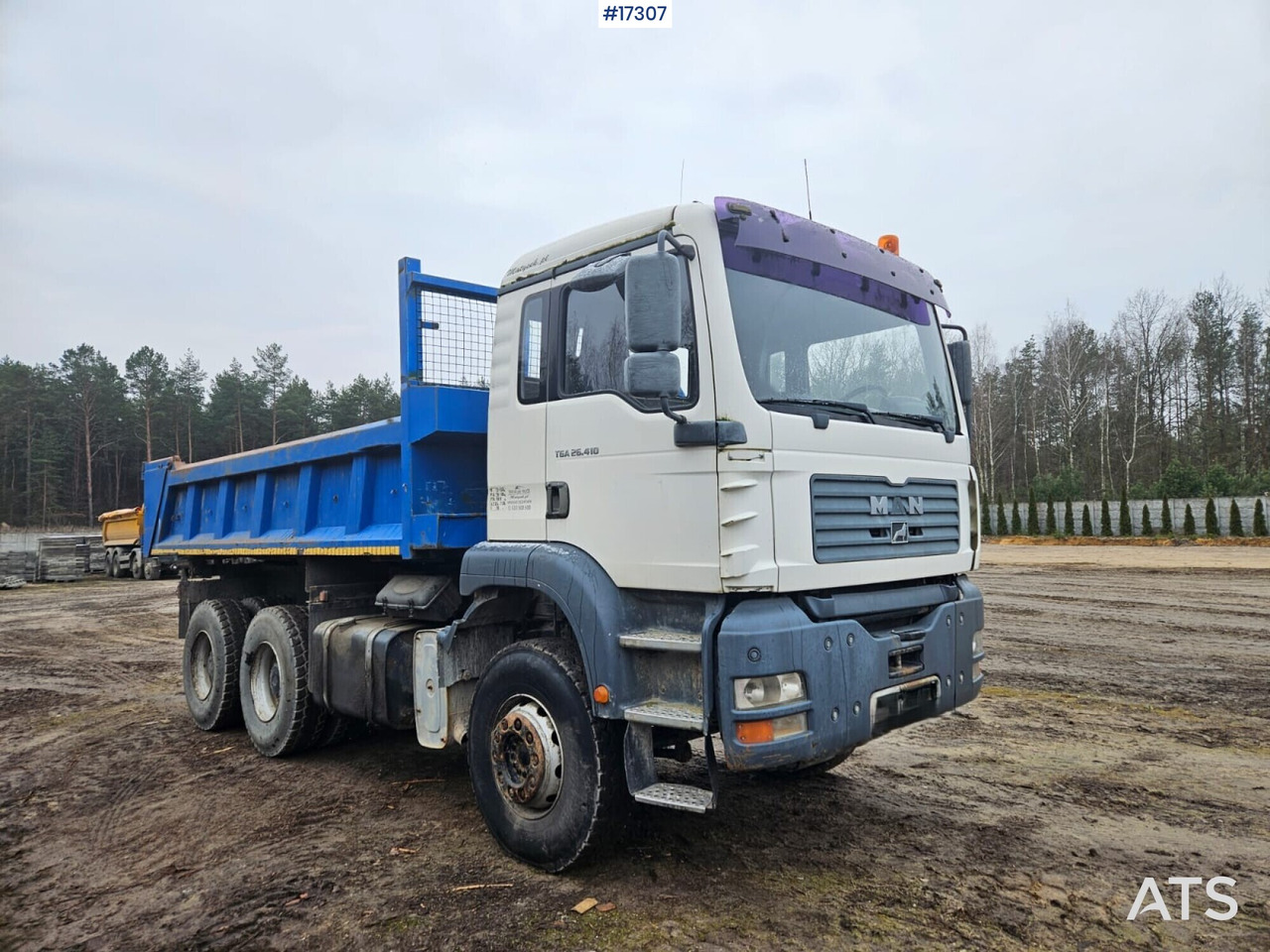 Three-axle tipper MAN TGA 26.410 FDK 6X4 (2004) - Самосвал камион: снимка 4 Three-axle tipper MAN TGA 26.410 FDK 6X4 (2004) - Самосвал камион: снимка 4