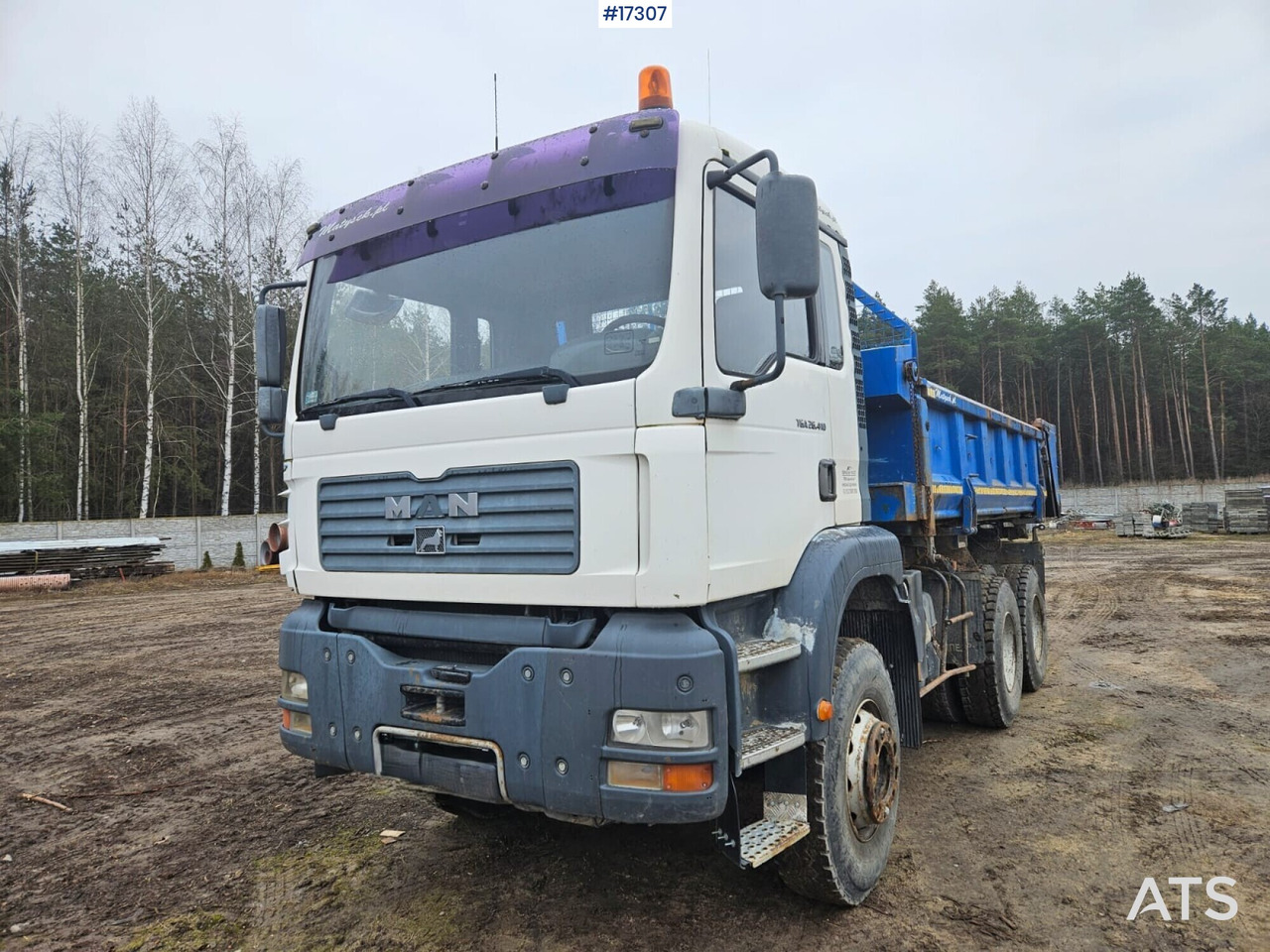 Three-axle tipper MAN TGA 26.410 FDK 6X4 (2004) - Самосвал камион: снимка 1 Three-axle tipper MAN TGA 26.410 FDK 6X4 (2004) - Самосвал камион: снимка 1